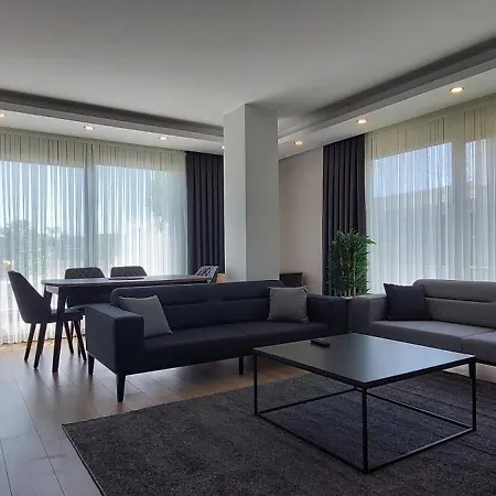 Appartement New Flat With Big Living Spaces 1 Near By Lara